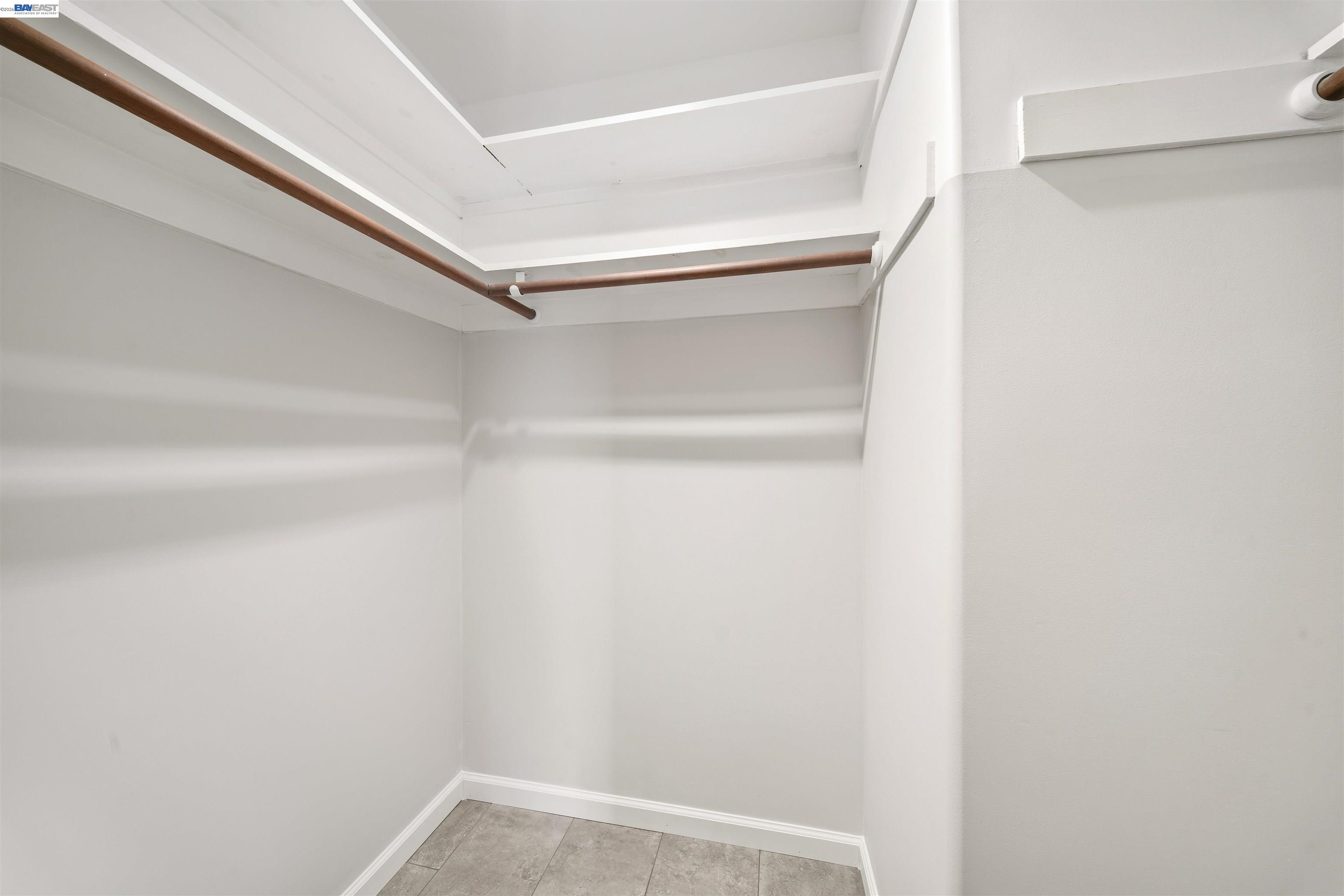 960 Shorepoint Court, Unit 116 Alameda, CA 94501 - Photo 13 of 20 a view of small space