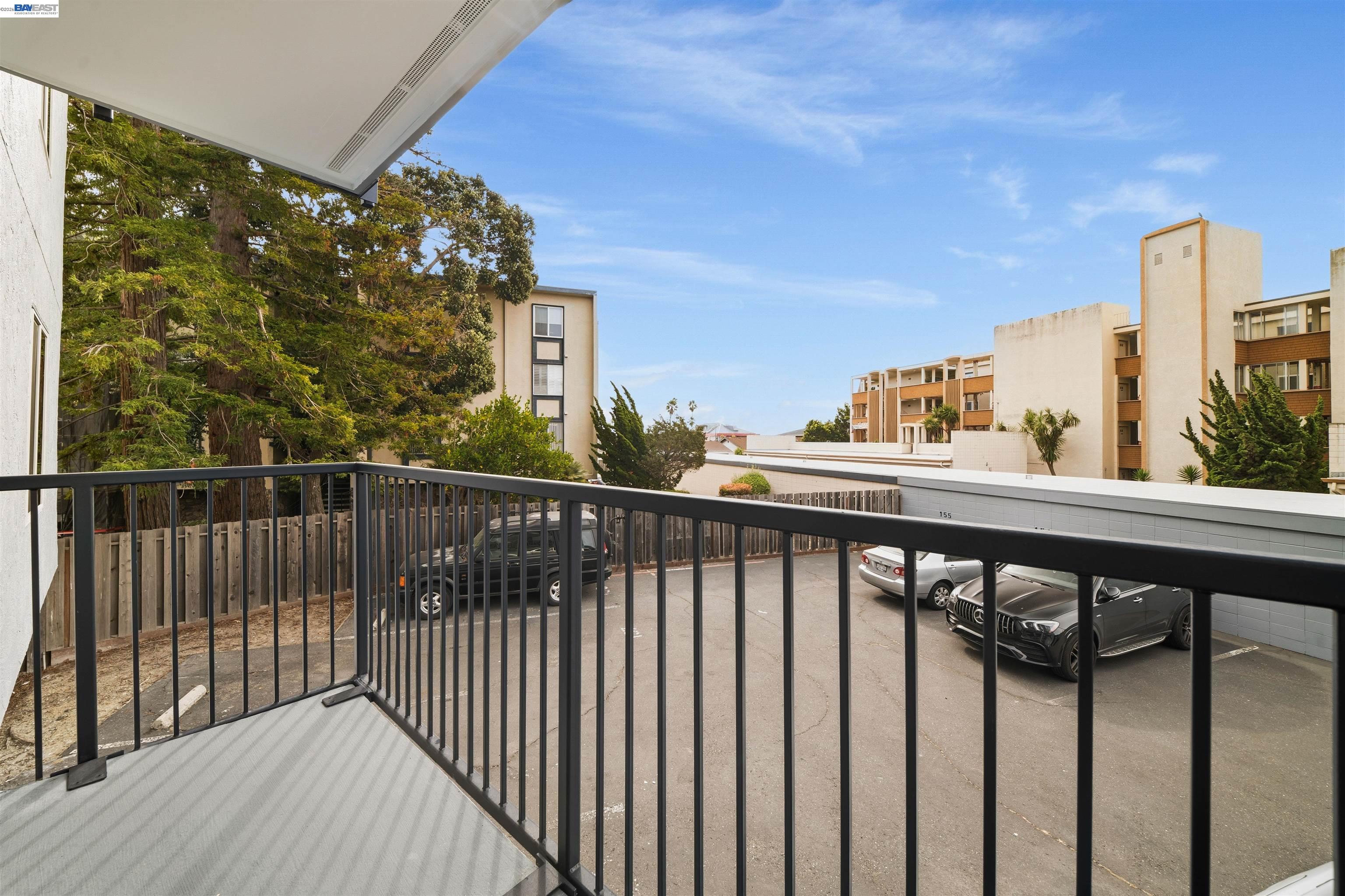 960 Shorepoint Court, Unit 116 Alameda, CA 94501 - Photo 15 of 20 a view of a balcony with city view