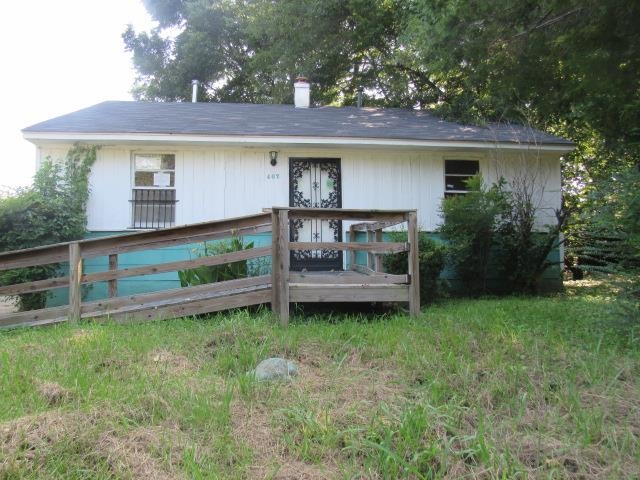 407 Hazelwood Road Memphis, TN 38109 - Photo 1 of 14 Gallery Image 1
