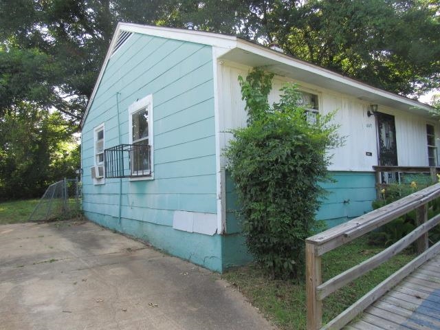 407 Hazelwood Road Memphis, TN 38109 - Photo 3 of 14 Gallery Image 3