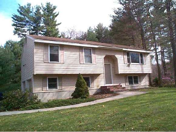 38 Coteville Road Londonderry, NH 03053 - Photo 1 of 9 Gallery Image 1