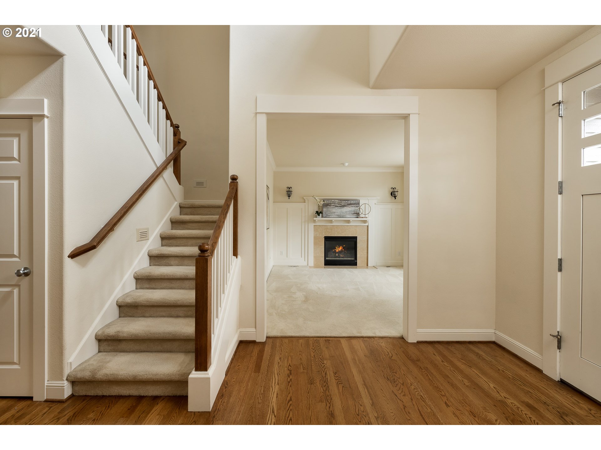 3316 Northwest Spencer Street Portland, OR 97229 - Photo 3 of 31
