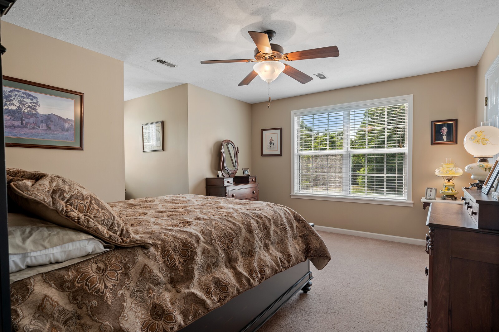 6028 State Line Road Springfield, TN 37172 - Photo 42 of 45 a bedroom with a bed and window