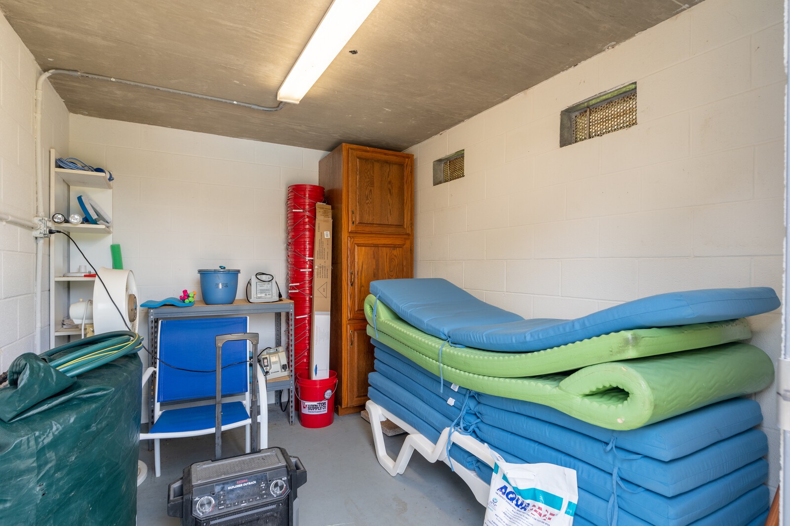 6028 State Line Road Springfield, TN 37172 - Photo 6 of 45 a room with gym equipment