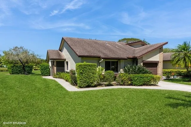 $269,900 | 148 Village Walk Drive, Unit 24, Royal Palm Beach, FL 33411