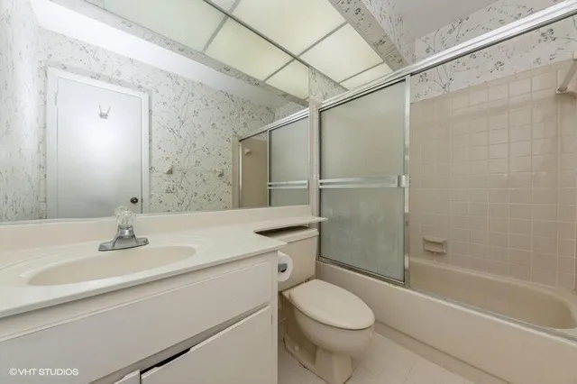 $269,900 | 148 Village Walk Drive, Unit 24, Royal Palm Beach, FL 33411