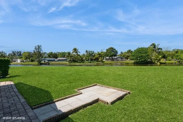 $269,900 | 148 Village Walk Drive, Unit 24, Royal Palm Beach, FL 33411