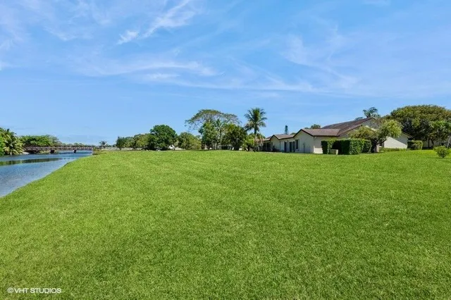 $269,900 | 148 Village Walk Drive, Unit 24, Royal Palm Beach, FL 33411
