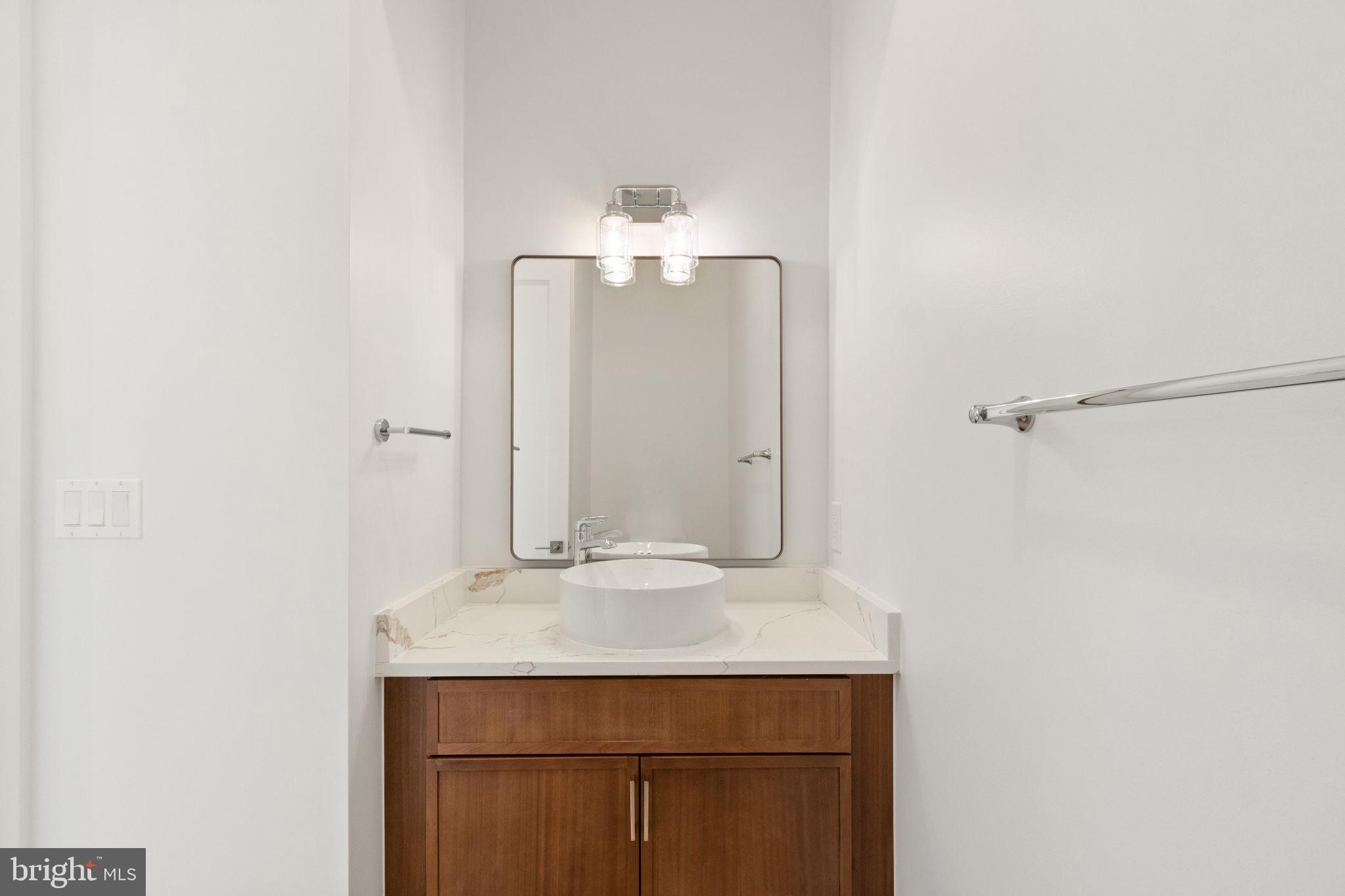 4017 Woodland Road Annandale, VA 22003 - Photo 28 of 76