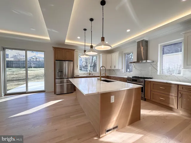 $1,750,000 | 4017 Woodland Road, Annandale, VA 22003