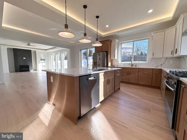 $1,750,000 | 4017 Woodland Road, Annandale, VA 22003