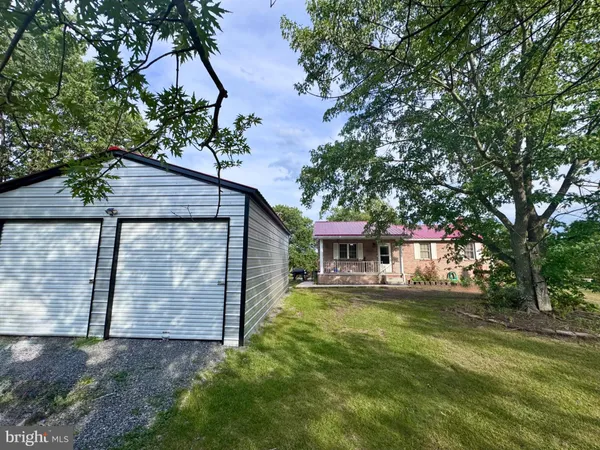 $239,344 | 98 Noreaster Drive, Cabins, WV 26855
