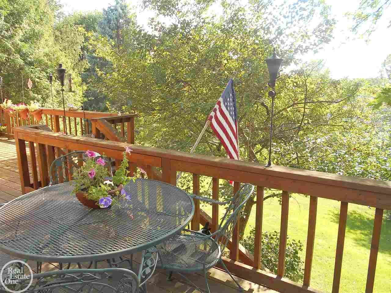 736 Stanford Circle Rochester Hills, MI 48309 - Photo 10 of 41