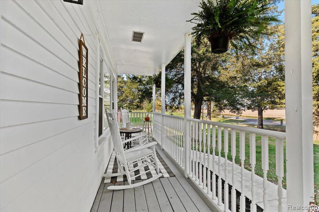 17055 Brewer Road Dundee, MI 48131 - Photo 4 of 61