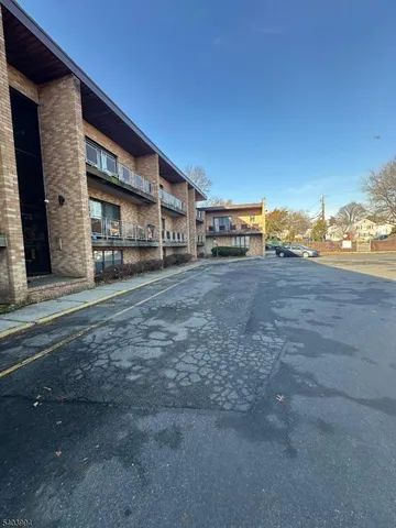 $2,200 | 728 River Drive, Passaic, NJ 07055