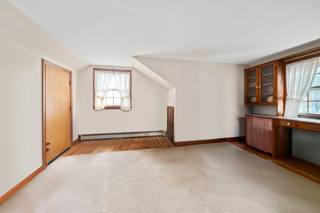 95 Wapping Road Kingston, MA 02364 - Photo 24 of 42 an empty room with windows