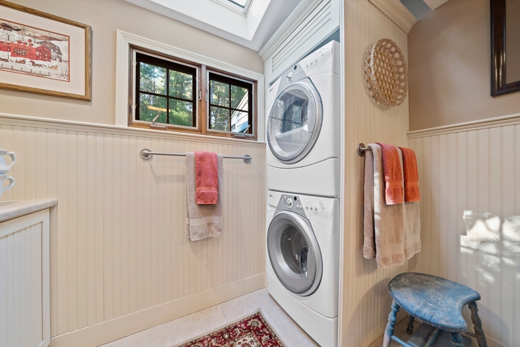 95 Wapping Road Kingston, MA 02364 - Photo 25 of 42 a utility room with dryer and washer
