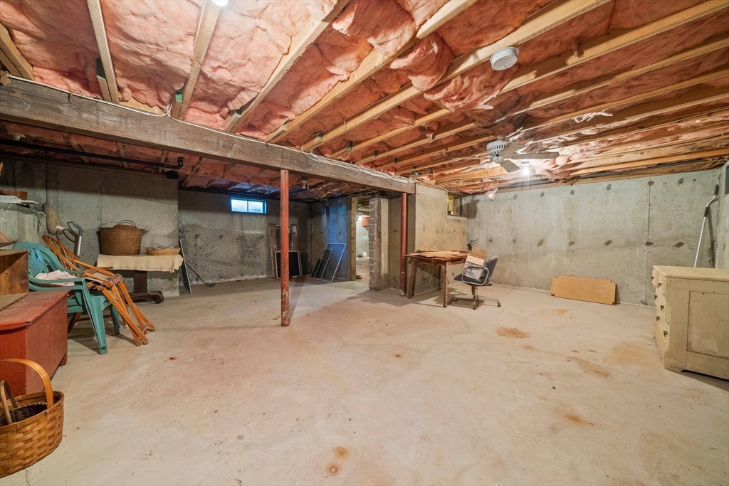 95 Wapping Road Kingston, MA 02364 - Photo 31 of 42 a view of a room with gym equipment