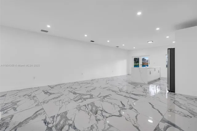 $3,300 | 11870 Southwest 220th Street, Unit B, Miami, FL 33170