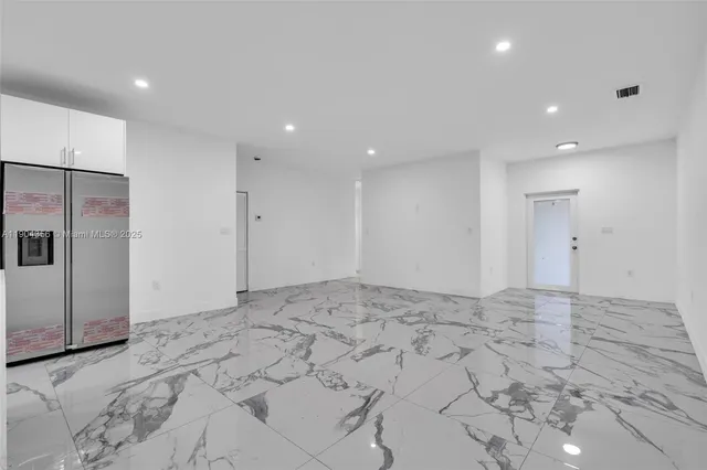 $3,300 | 11870 Southwest 220th Street, Unit B, Miami, FL 33170