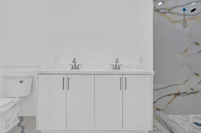 $3,300 | 11870 Southwest 220th Street, Unit B, Miami, FL 33170