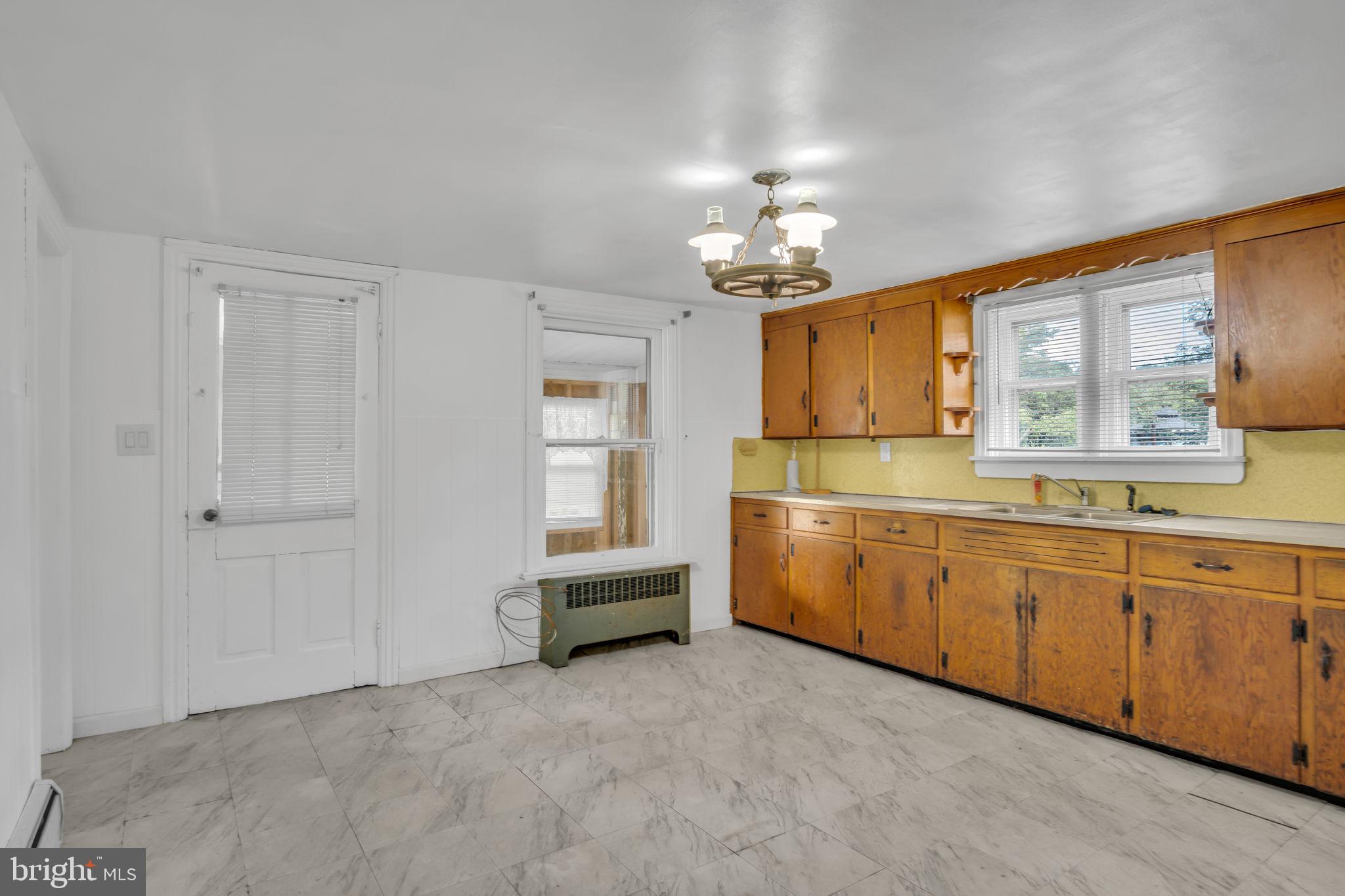 5216 Rice Hollow Road Greencastle, PA 17225 - Photo 11 of 48 Kitchen