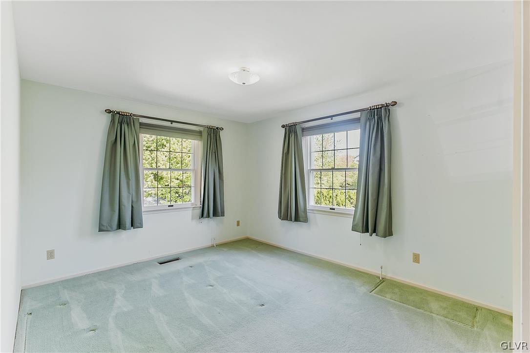 1339 Buck Trail Road Allentown, PA 18104 - Photo 19 of 30 2nd Floor bedroom