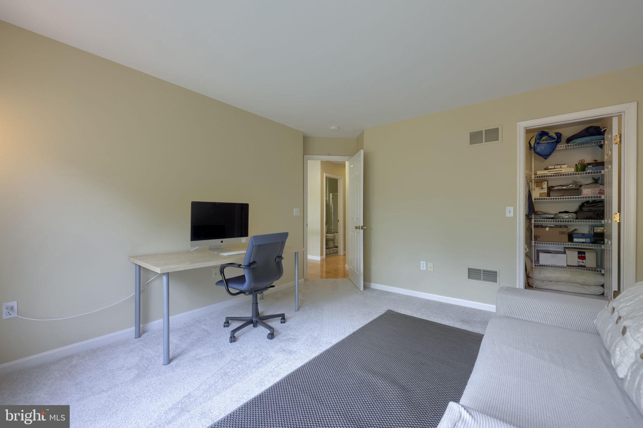 238 Heatherstone Way Lancaster, PA 17601 - Photo 68 of 141 Addt'l bedroom with large walk in closet