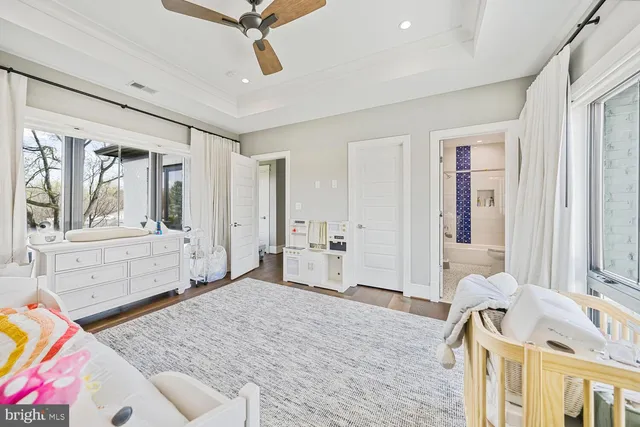 a view of a pathway with a yard