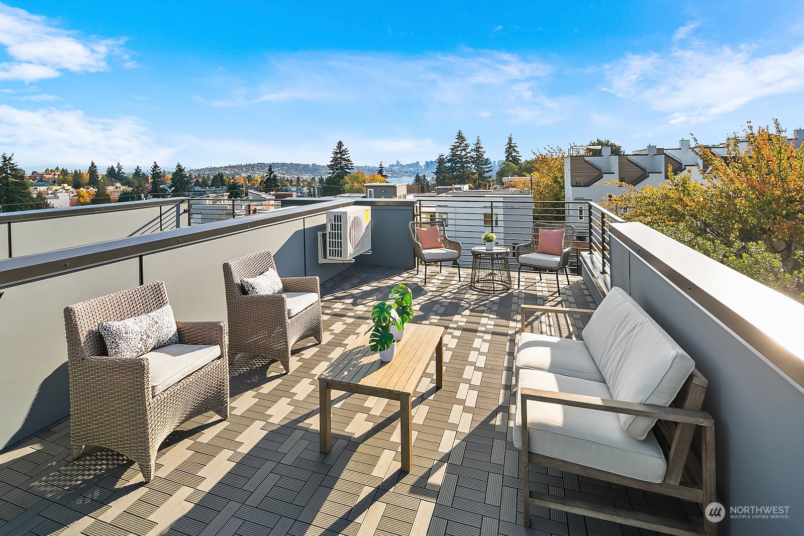 962 North Allen Place Seattle, WA 98103 - Photo 33 of 36 Gallery Image 33