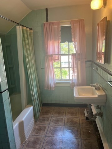 41 Woodland Road Chatham, MA 02659 - Photo 13 of 22 a bathroom with a sink a toilet and a shower