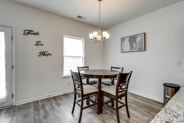 $345,000 | 515 Morgan Mdws Way, Columbia, TN 38401