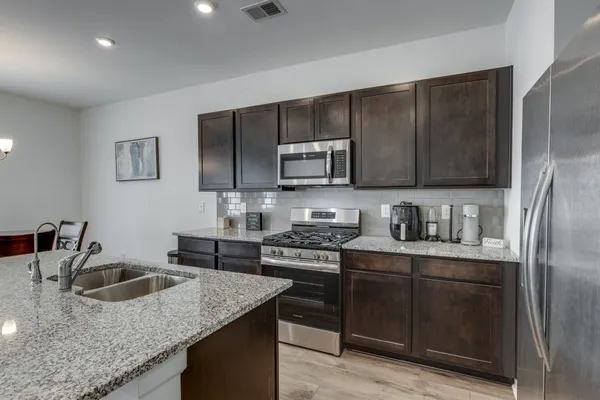 $345,000 | 515 Morgan Mdws Way, Columbia, TN 38401