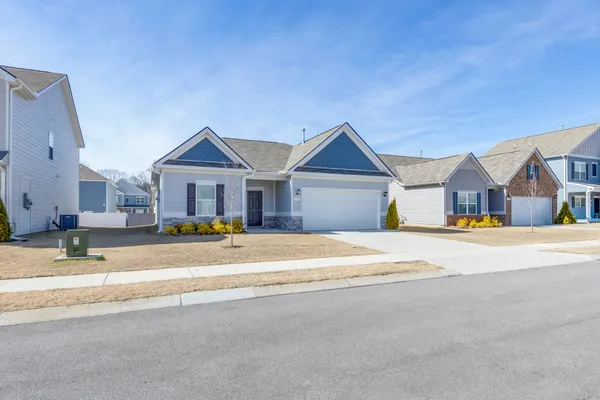 $345,000 | 515 Morgan Mdws Way, Columbia, TN 38401