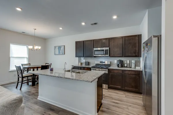 $345,000 | 515 Morgan Mdws Way, Columbia, TN 38401