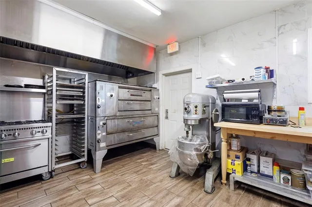 $3,150,000 | 4630 Highway 17, Deleon Springs, FL 32720