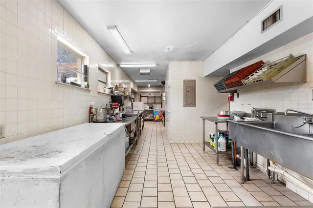 $3,150,000 | 4630 Highway 17, Deleon Springs, FL 32720