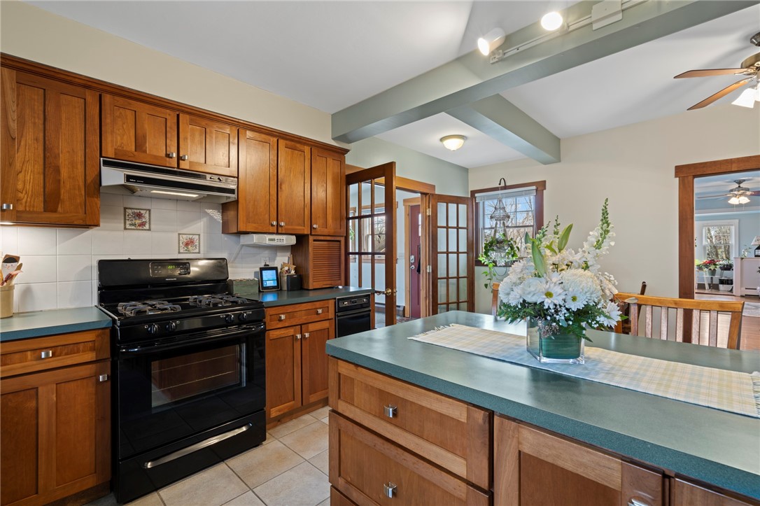 18 Laurel Lane Warren, RI 02885 - Photo 14 of 41 Gallery Image 14