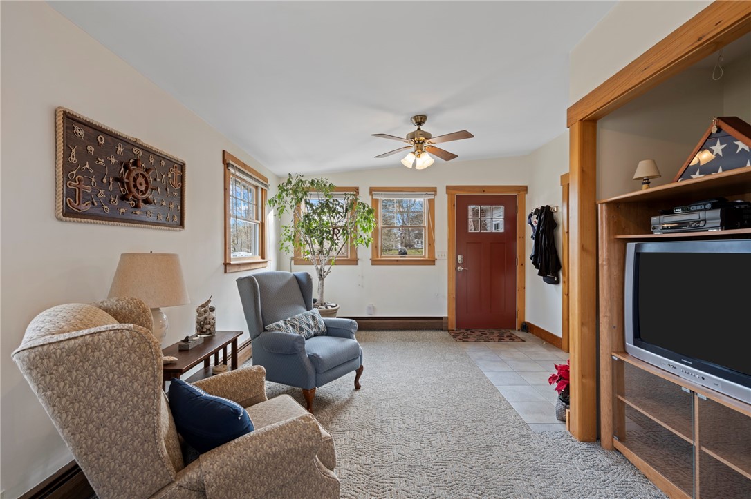 18 Laurel Lane Warren, RI 02885 - Photo 16 of 41 Gallery Image 16