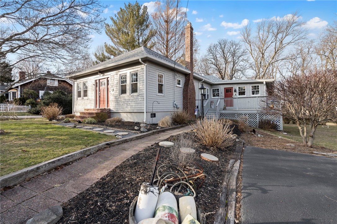 18 Laurel Lane Warren, RI 02885 - Photo 3 of 41 Gallery Image 3