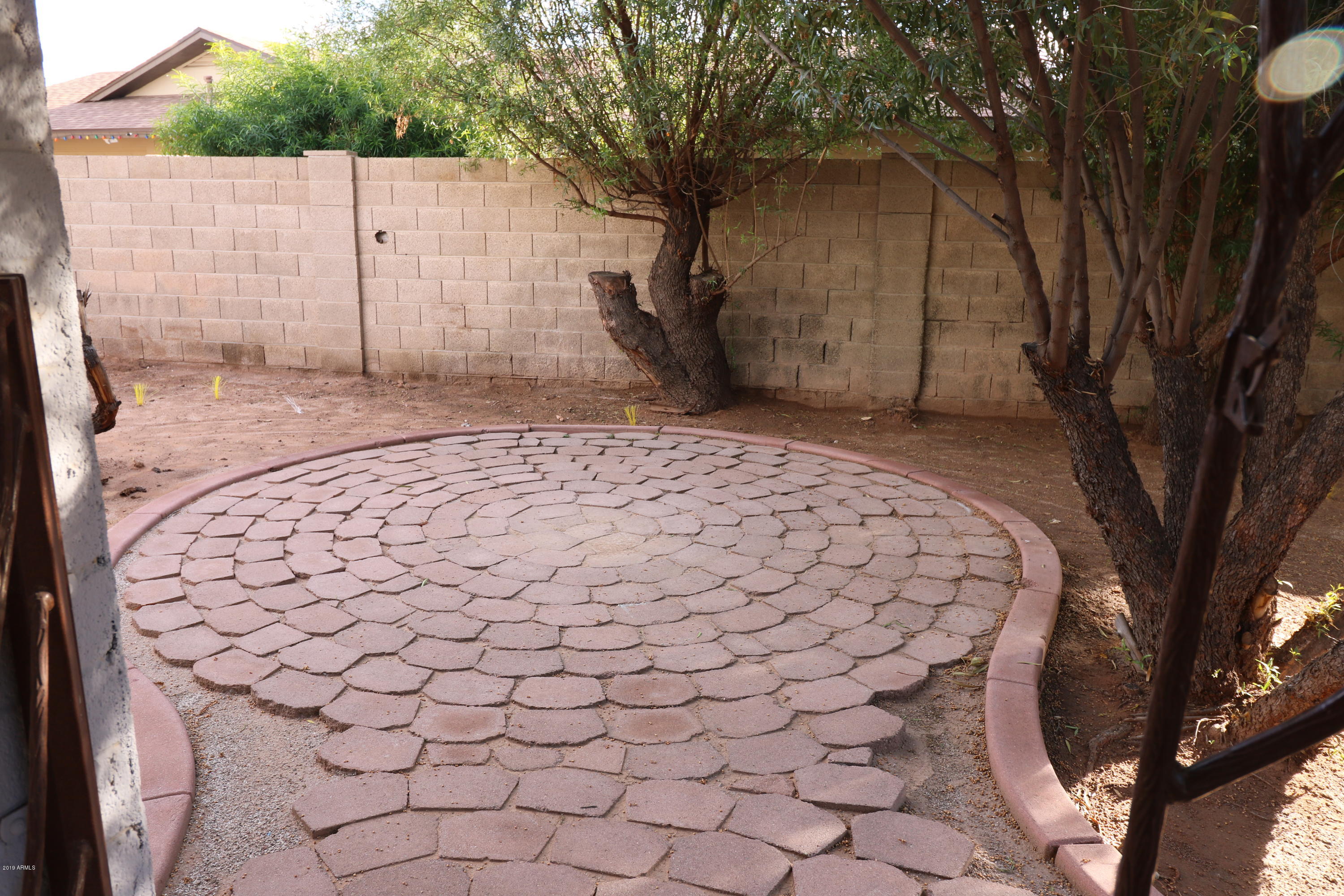 357 North Ronda Paula Street Casa Grande, AZ 85122 - Photo 35 of 42 35 side patio