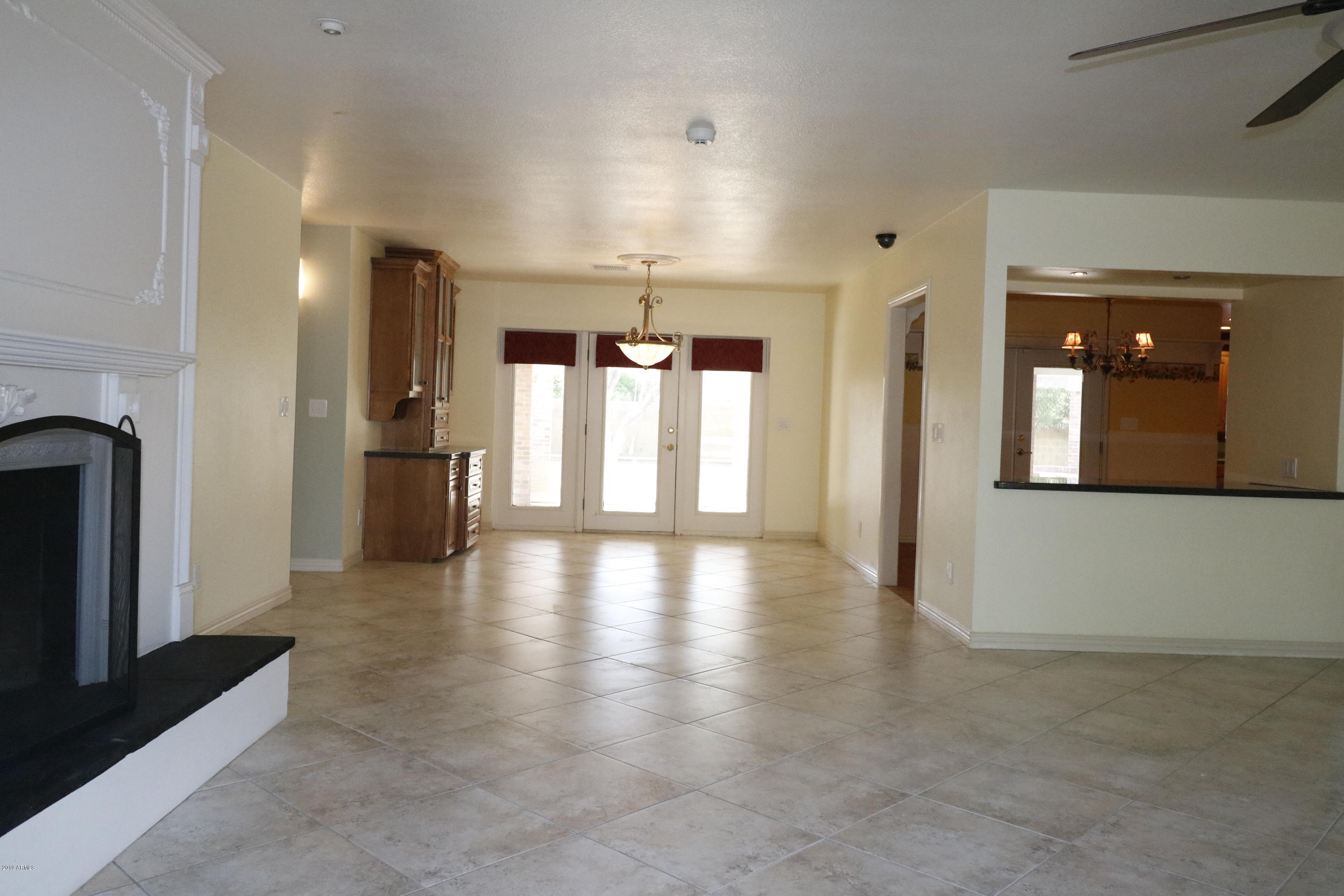 357 North Ronda Paula Street Casa Grande, AZ 85122 - Photo 4 of 42 4 LR Dining