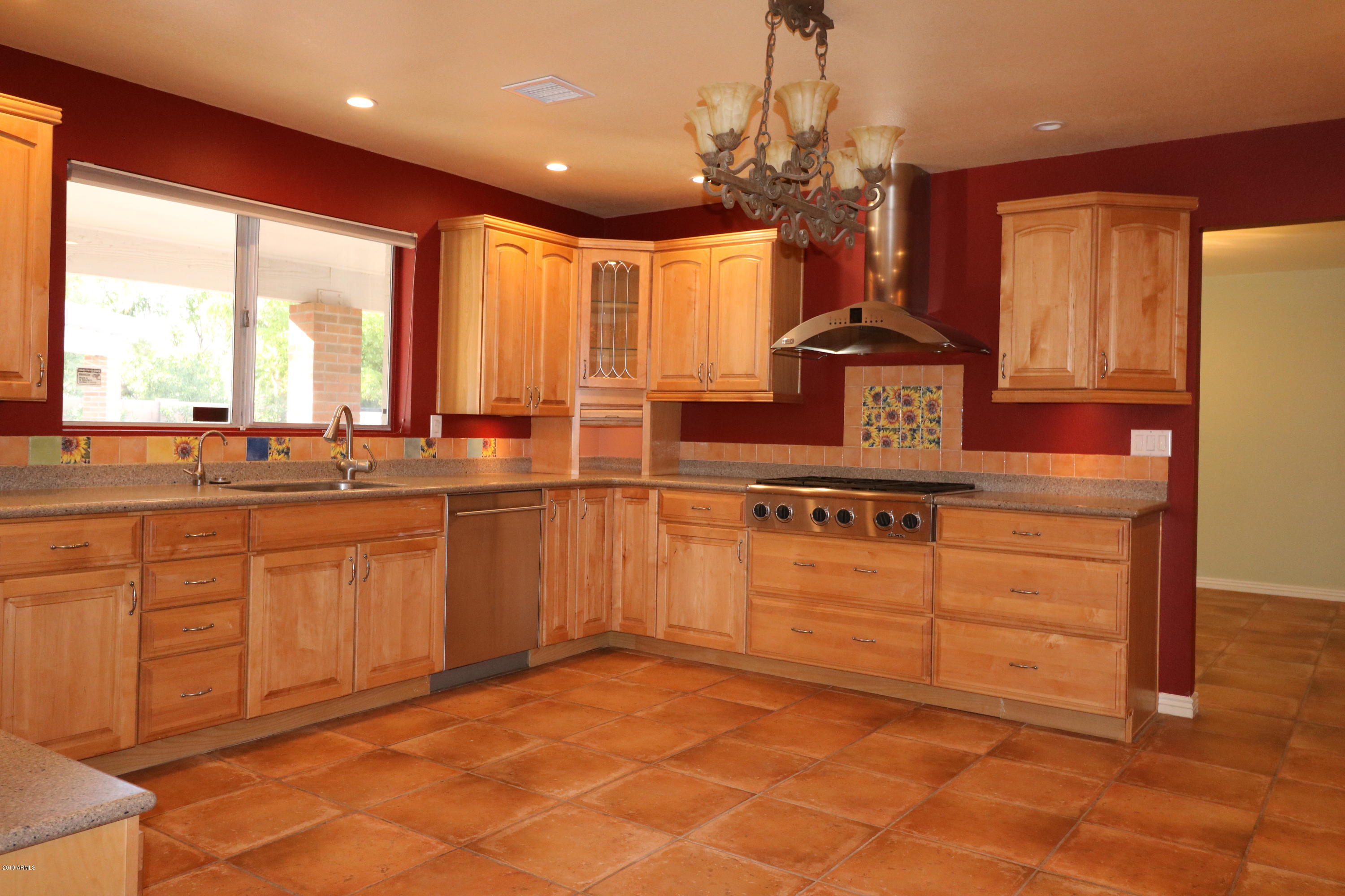 357 North Ronda Paula Street Casa Grande, AZ 85122 - Photo 5 of 42 5 kitchen 1