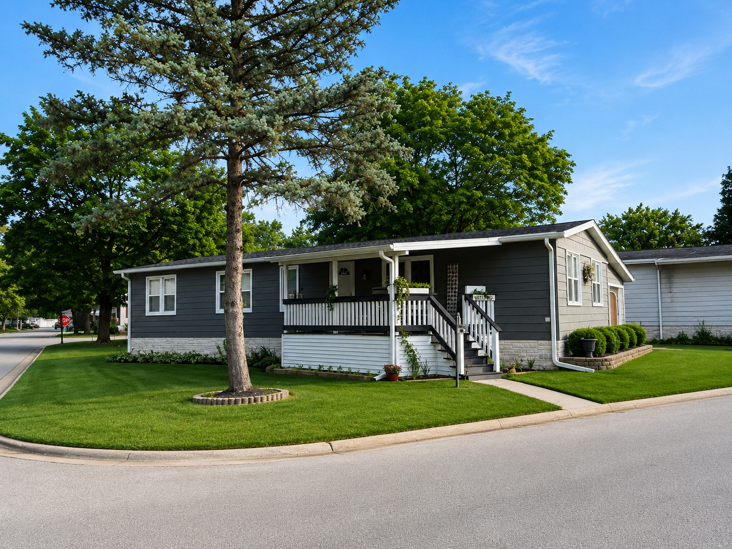 115 Tollview Road Elgin, IL 60123 - Photo 2 of 26