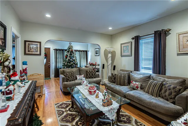 $524,900 | 49 9th Street, East Providence, RI 02914