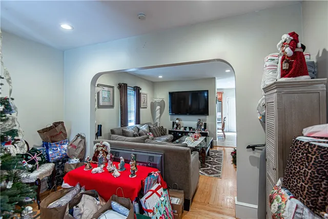 $524,900 | 49 9th Street, East Providence, RI 02914