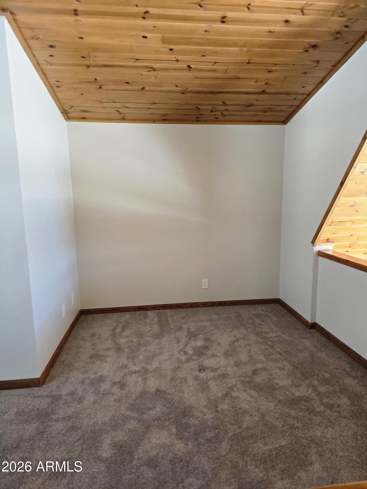 2795 Coyote Ridge Happy Jack, AZ 86024 - Photo 18 of 31 a view of a room