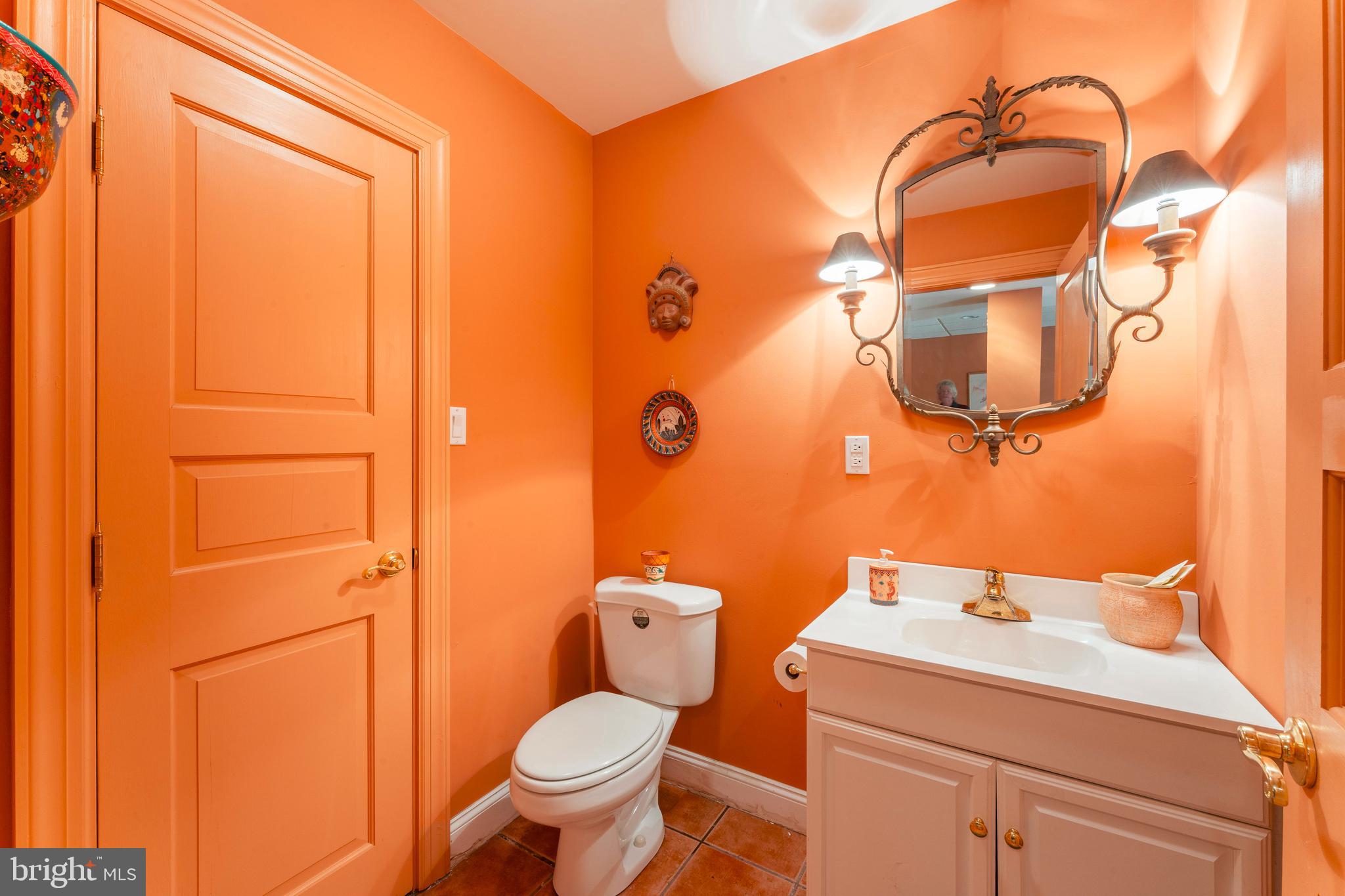1390 Old Jacksonville Road Ivyland, PA 18974 - Photo 41 of 69 a bathroom with a sink mirror vanity and toilet