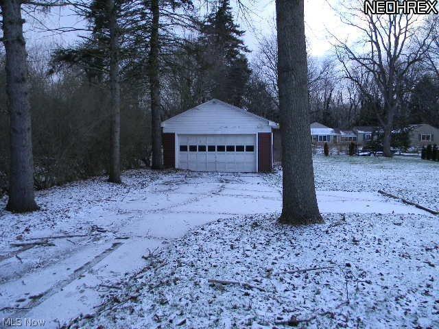 10756 East River Road Columbia Station, OH 44028 - Photo 4 of 12