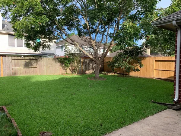 $2,150 | 1015 Tennyson Drive, Pearland, TX 77584